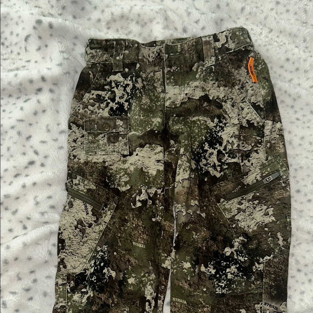 Green and Brown Wide Leg Pants for Outdoor Adventures